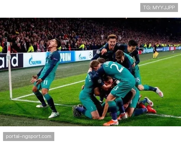 战术复盘：多特蒙德如何利用高位逼抢限制曼城的后场出球